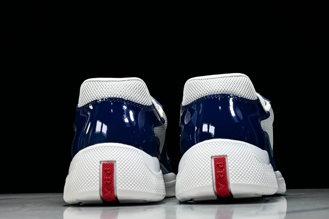 Nike Dunk Low, US 9 — photo 1 of 6